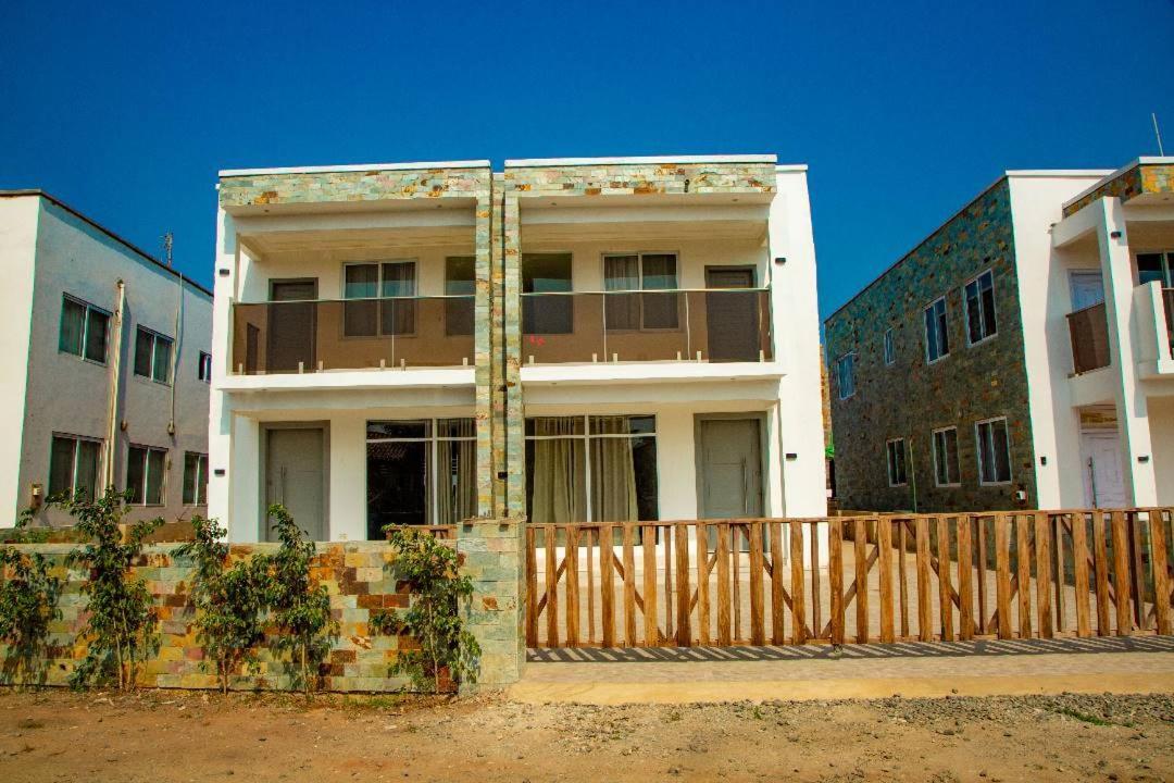Ocean Green Beach Resort Prampram Exterior foto