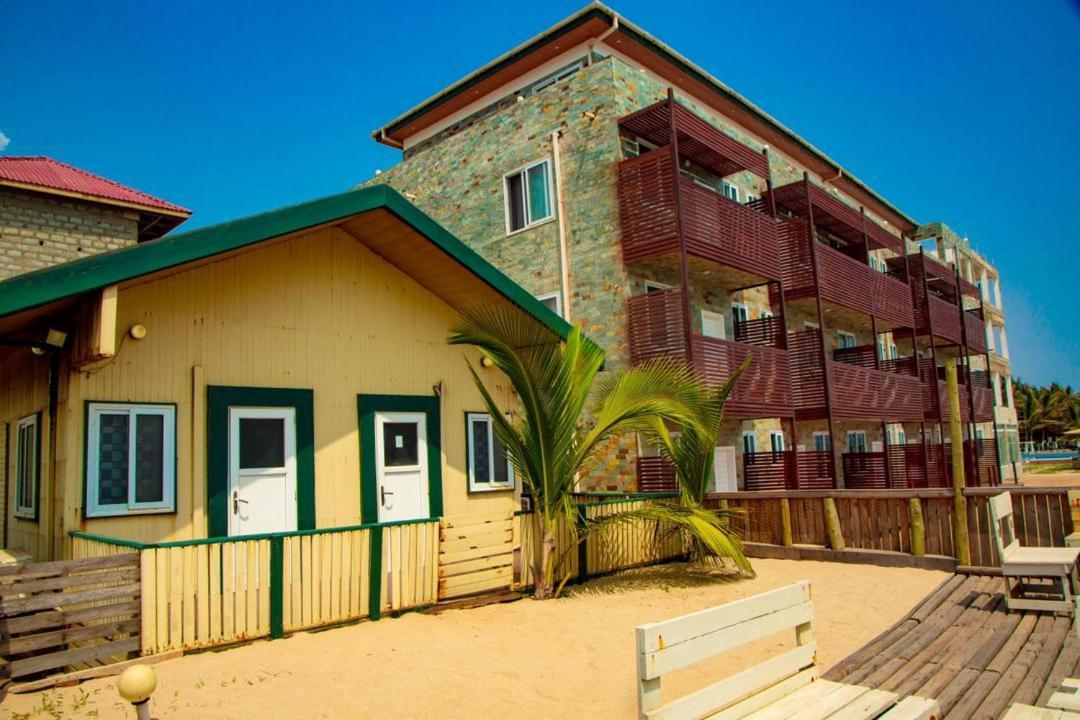 Ocean Green Beach Resort Prampram Exterior foto